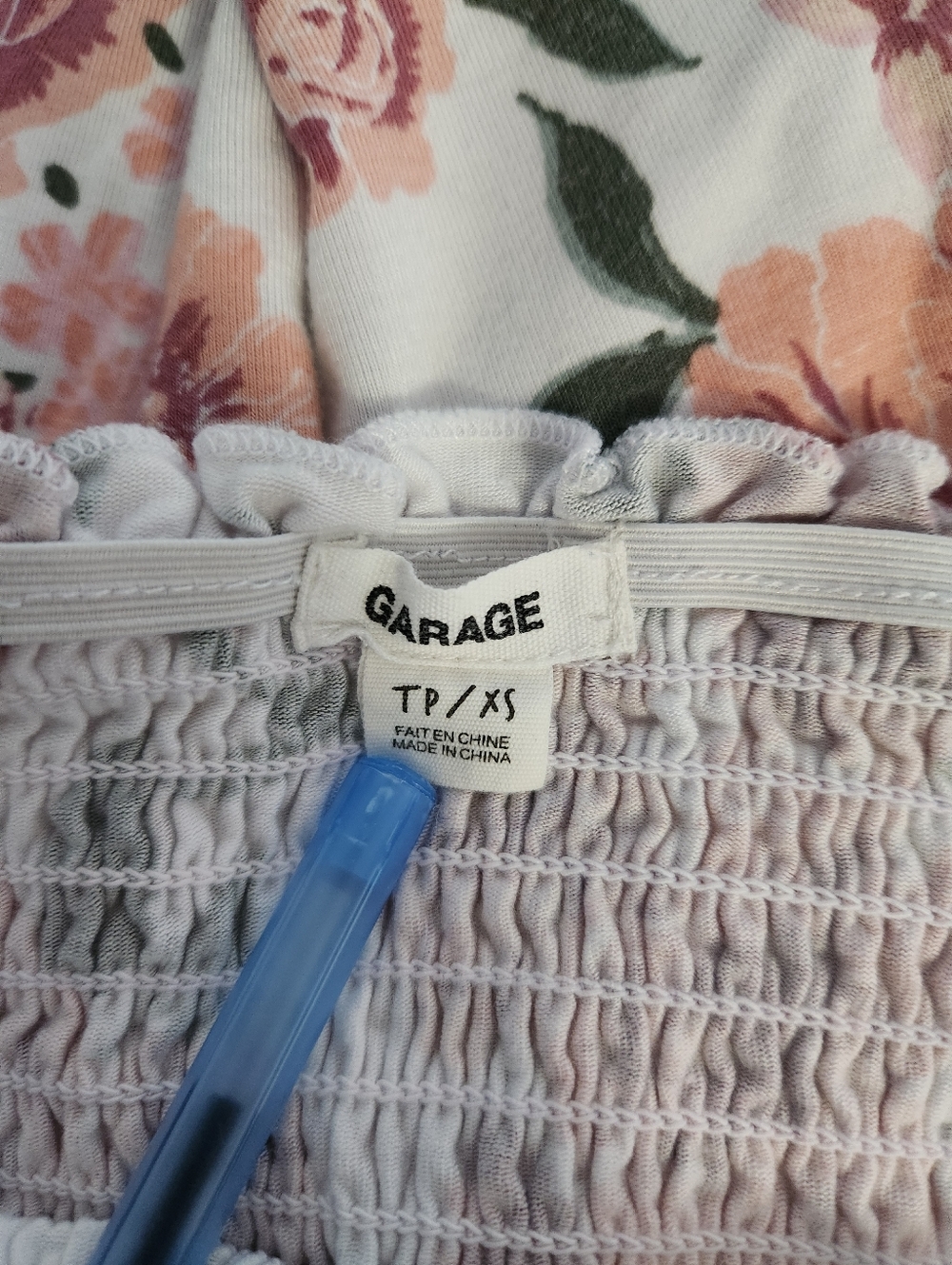 Garage Smocked Floral Romper Size XS - Picture 7 of 9